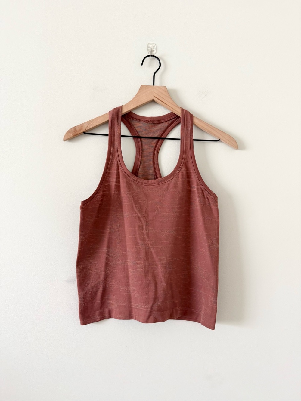 Lululemon Swiftly Tech Racerback Tank Top 2.0 *Race Length Size 8